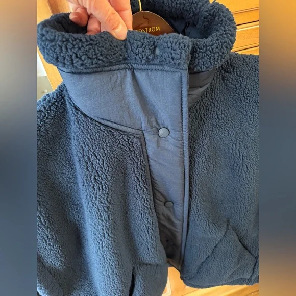 FP Movement Scout It Out Fleece Vest size XS - Picture 9 of 12